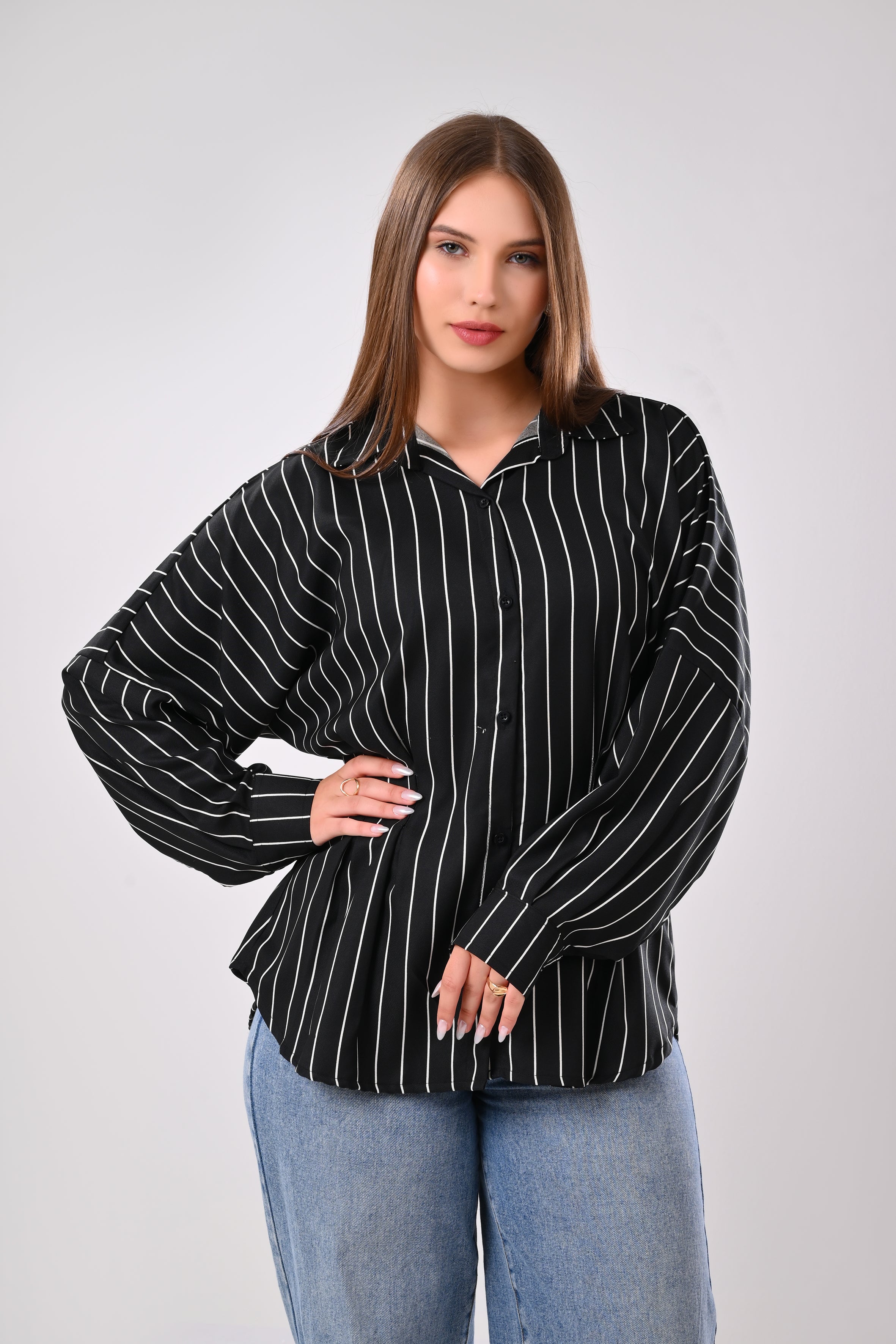 Noir Line Shirt-Black